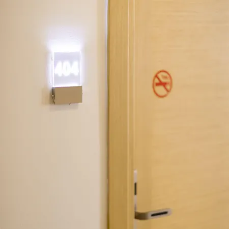 Hotel Mb 3*