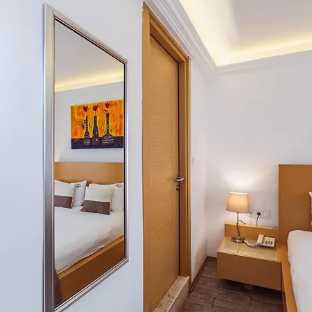 City Hotel 3*