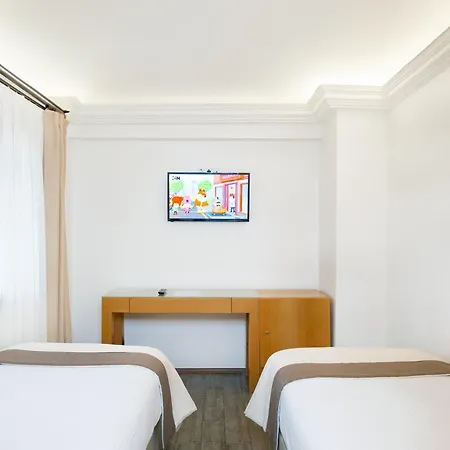 Ξενοδοχείο Mb 3*