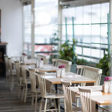 Ξενοδοχείο Mb Σμύρνη