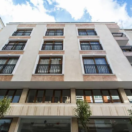 Ξενοδοχείο Mb 3*