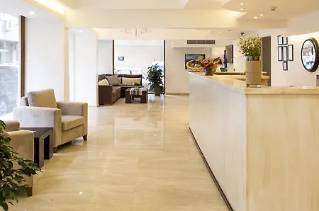 City Hotel